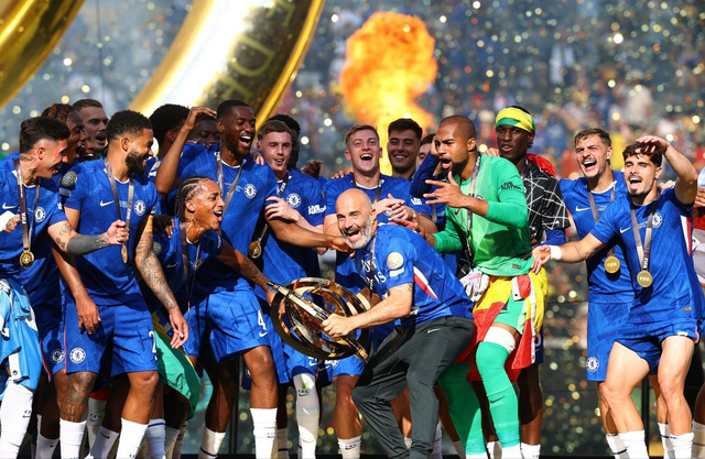 包含今晚切尔西防线松动——中超节点到来;话题不断;年轻球员得到机会的词条 包含今晚切尔西防线松动——中超节点到来;话题不断;年轻球员得到机会的词条