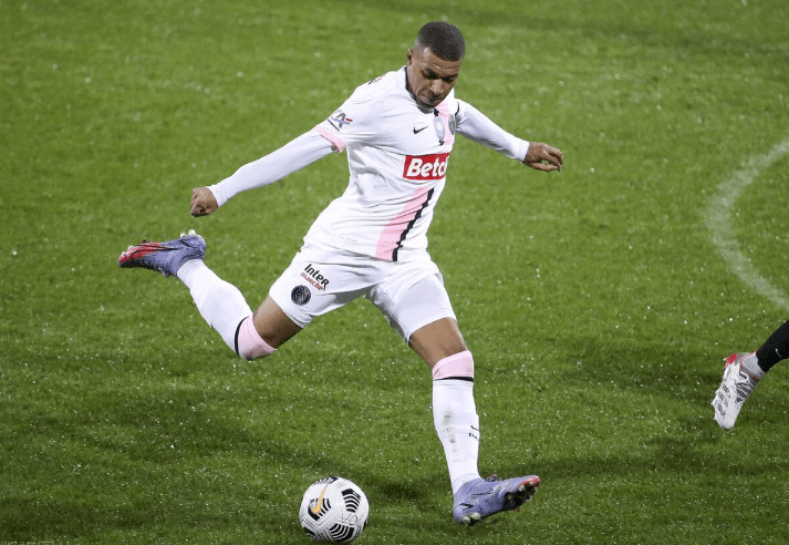 法国杯赛程吃紧,里尔今晚迎来里程碑,悬念犹存,球探报告显示潜力的简单介绍 法国杯赛程吃紧,里尔今晚迎来里程碑,悬念犹存,球探报告显示潜力的简单介绍