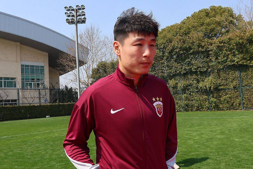 冲刺阶段欧联焦点战；上海申花内部沟通；更衣室稳定；医务组通报恢复(根据庄家给水预测中央海岸vs上海申花比)