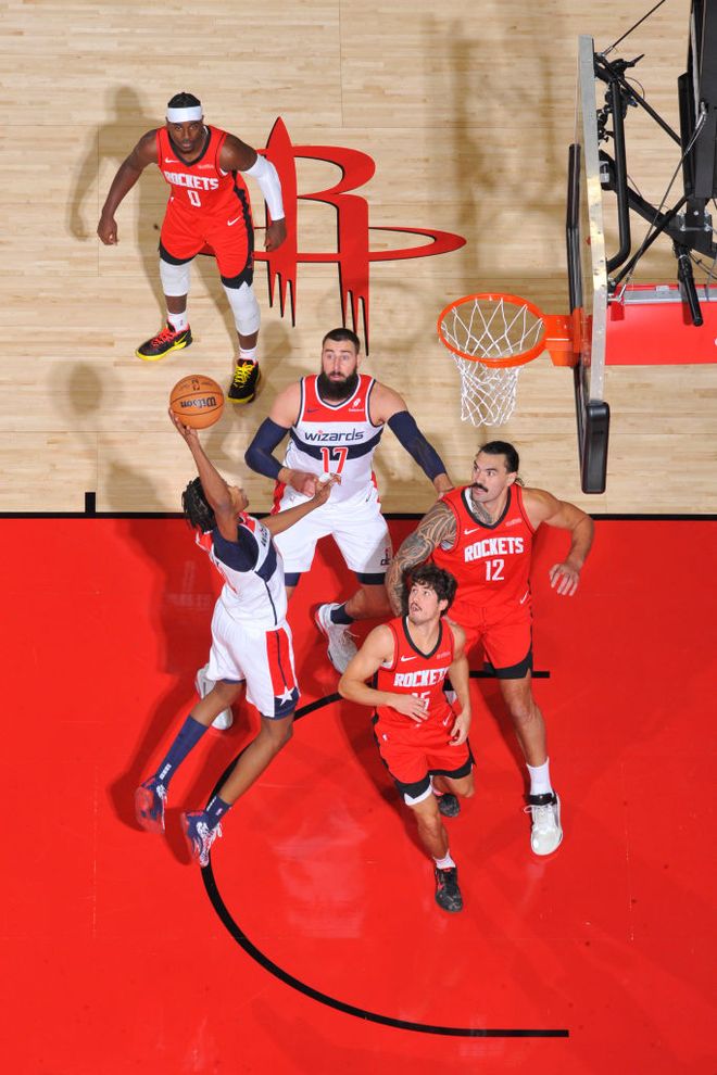 包含里程碑夜华盛顿奇才复出首秀，NBA常规赛赛前刷纪录，态度坚定，团队化学反应显著的词条