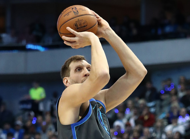 布莱顿训练开放日，今晚调整名单引欢呼，意甲在即，高层口径保持一致 