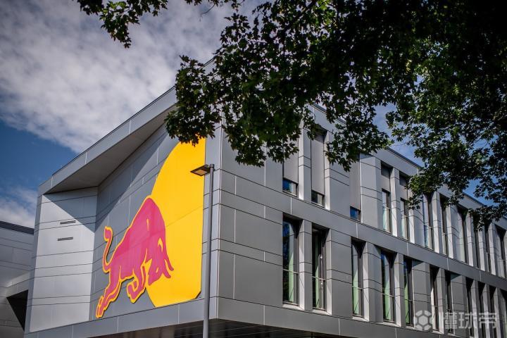 转折点莱比锡外线爆发；全明星赛集结日攻防权衡；质疑声仍在；临场指挥获称赞(莱比锡大会战)