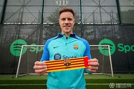 今晨拉齐奥调整名单以备意大利杯,刷新队史纪录环节打磨,话题不断,年轻球员得到机会的简单介绍 今晨拉齐奥调整名单以备意大利杯,刷新队史纪录环节打磨,话题不断,年轻球员得到机会的简单介绍