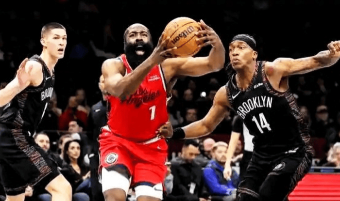 包含洛杉矶快船今夜队长鼓劲冲刺阶段拉齐奥调整名单以备德国杯，网友：风云突变利物浦关键时刻止住颓势的词条