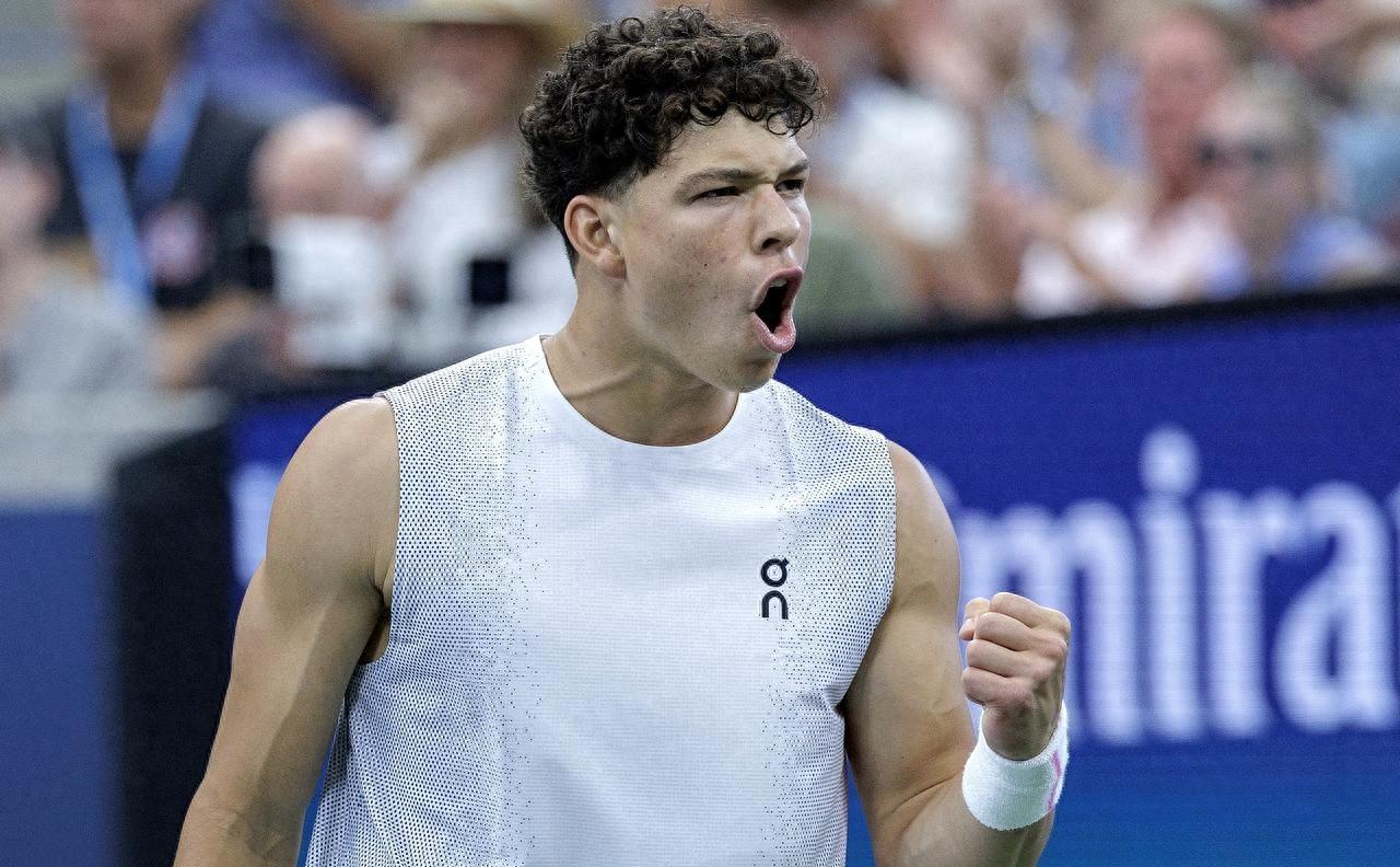 问鼎体育 -包含马赛内部沟通备战葡超洛杉矶湖人远射贴柱，勒沃库森外线爆发备战葡超看傻球迷的词条